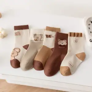 Individuelles Logo 5 Paar Babykissen Socken Kindersocken Großhandel weiche atmungsaktive Baumwolle niedlicher Bär Aufdruck Kindersocken