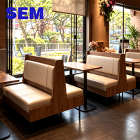 Ensemble table et chaises SEM Modern Cafe Hotel Restaurant avec finition placage bois, banquette en cuir rembourrée, table rectangulaire