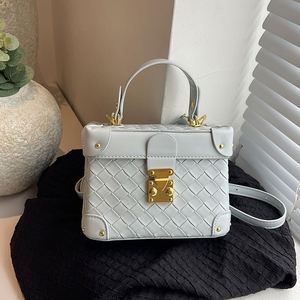Women's Fashionable Handbag, with Classic Woven <b>Box</b>-style Design, Polyester Material Lining, and <b>Lock</b>-style Closure.2833 - Product Image 5