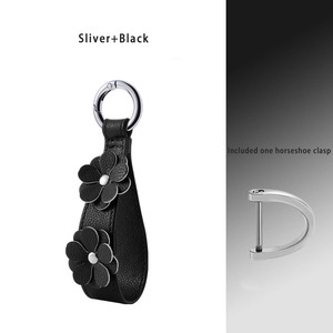 Portachiavi in Pelle PU Stile Ins con <span class=keywords><strong>Fiori</strong></span> Pendenti, Nero e Bianco, per Borsa - Product Image 5