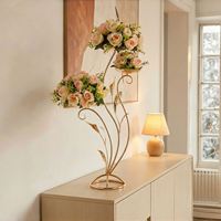 Support floral en fer doré minimaliste et géométrique, fiable, pour décoration de table principale de mariage, hôtel, salle d'exposition, et comme vase de présentation