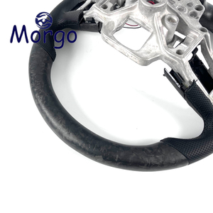 Volant sport en fibre de carbone forgé mat personnalisé avec affichage LED du régime moteur pour Ford Mustang Shelby GT350 GT500 2015-2023 - Product Image 6