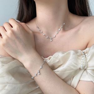 Dylam Elegance Design Fashion Fine Jewelry Women S925 <b>Silver</b> Non Tarnish 5A Zirconia Circle Four <b>Leaf</b> Clover Pendant <b>Necklace</b> - Product Image 2