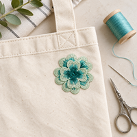 Applique brodée 3D trèfle à quatre feuilles menthe, fleur en dentelle soluble dans l'eau à coudre pour vêtements, robes, sacs et projets DIY