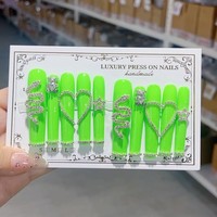 Tacana 10 pièces Faux ongles à presser faits main, longs, motif cœur, serpent argenté, strass vert, 3D, couverture complète, style français