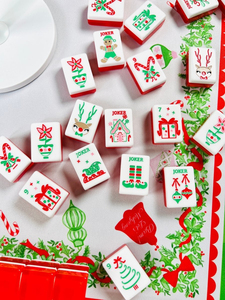 Fichas de Mahjong Navideñas de Lujo Rojas, 160 Piezas, con Diseño Festivo de Renos y Bastones de Caramelo, para Noches de Juego en Familia - Product Image 2
