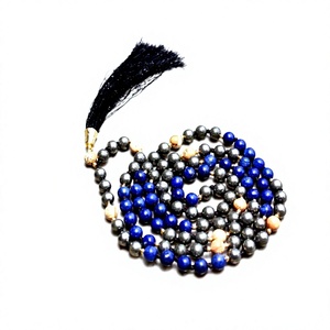 Collar de cuentas Mala de 108 cuentas hecho a mano con borla |   Collar Mala de Piedras Preciosas Anudado a Mano |   Regalo de Meditación Budista - Product Image 1
