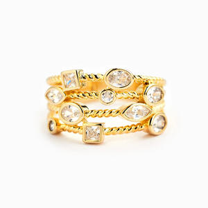 Anelli Geometrici da Donna T0723 con Zirconia Cubica Ovale Incastonata, Gioielli di Moda per Fidanzamento - Product Image 2