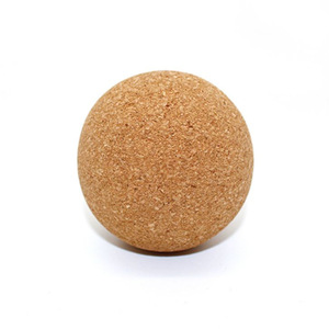 Balle de massage en liège naturel pour le soulagement des douleurs musculaires profondes, la relaxation des fascias, le yoga, le Pilates et l'entraînement de récupération - Product Image 1