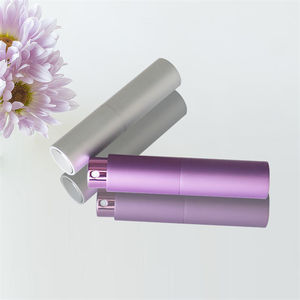 <span class=keywords><strong>Atomizador</strong></span> de Perfume Recargable de Vidrio Mate Dorado y Negro de 8 ml y 10 ml, Botella de Metal de Aluminio con Bomba de Pulverización - Product Image 5