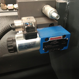 Máy Cắt <span class=keywords><strong>CNC</strong></span> Tự Động <span class=keywords><strong>QC12K</strong></span> 6Mm X 1600Mm Độ Chính Xác Cao Với E21S - Product Image 6