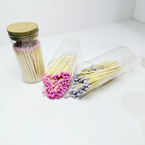 Venta al por mayor de fósforos de seguridad de madera largos con punta pastel individual, en tubo de vidrio con tapa de corcho y etiqueta de papel kraft personalizada con marca. - Product Image 3