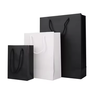 Offre Spéciale sac cadeau <span class=keywords><strong>de</strong></span> luxe en papier kraft blanc noir écologique avec poignées pour l'emballage des vêtements Impression <span class=keywords><strong>de</strong></span> logo pour les gâteaux aussi! - Product Image 4