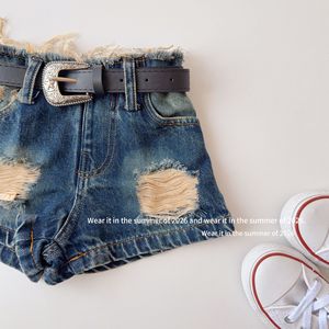 Shorts in denim da <span class=keywords><strong>bambina</strong></span> per l'estate 2026, freschi e distressed, con cintura, per bambine - Product Image 4