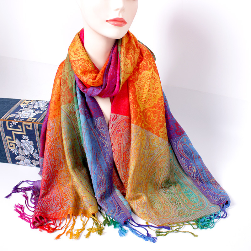 PASHMINA INDÚ LISA DE VISCOSA CON FLECOS COLOR ROSA. 70 X 180 CM