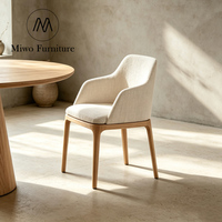 Chaises de salle à manger de style italien, chaises en bois pour la maison, chaises en cuir décontractées pour hôtel, chaises de café modernes en bois massif, fauteuils design