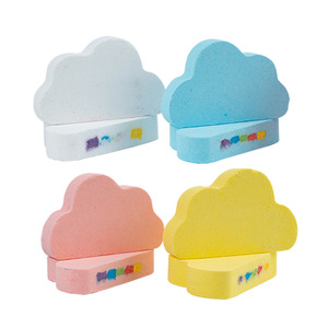 Boîte de 120g de bombes de bain effervescentes hydratantes et aromatiques, sans cruauté, sur le thème du ciel nocturne et de l'univers, en forme de lune et d'étoile, arc-en-ciel. - Product Image 1