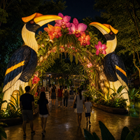 Spectacle de lumière commercial au zoo avec des expositions de lanternes sur le thème de la faune et des expériences interactives pour les visiteurs