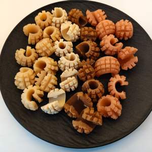 ม้วนลายดอกปลาค็อดดอกไก่ม้วนขนมสุนัขกรอบรูปทรงดอกไม้สำหรับม้วนฟันไก่เคี้ยวดอก - Product Image 1