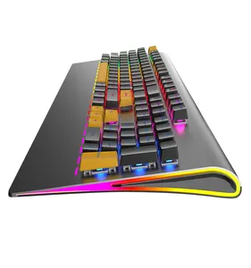 工厂热卖R8铝制顶盖人体工程学游戏RGB机械有线键盘
