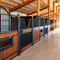 Porte coulissante en bois sur mesure pour écurie de chevaux, box d'écurie équestre pour ferme et club d'équitation