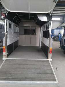 Remolque de Lujo para Caballos con Cuello de Cisne, 2 Caballos, 2025, en Venta, Austria, Venta al por Mayor, Carro de Carga Directa para Caballos con Área de Estar - Product Image 4