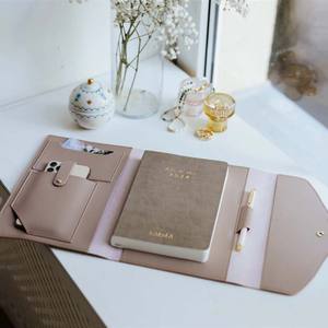 สมุดบันทึกไดอารี่ A5 ปกหนัง PU ขนาดเล็ก พกพาสะดวก พร้อมซองใส่พาสปอร์ต แฟ้มใส่เอกสาร สำหรับเป็นของขวัญ - Product Image 4