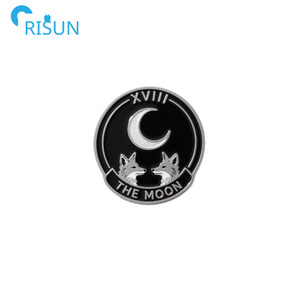 Gros Dark Punk Tarot émail épinglette Logo personnalisé ensemble soleil lune oiseau Lion étoile Justice mort Tarot cartes épingles Badge broche - Product Image 2