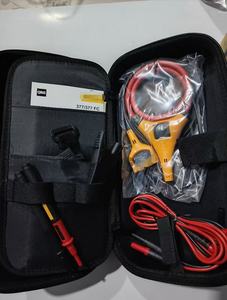 Pince ampèremétrique True-RMS Mt-F Luke 377 avec IFlex, détection de tension sans contact FieldSense, mâchoire 999,9 A / IFlex 2500 A, 1000 V - Product Image 3