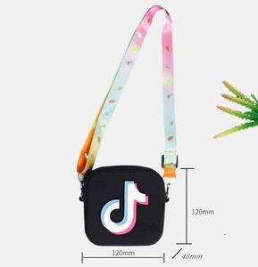 Mini bolso cruzado con patrón de dibujos animados <span class=keywords><strong>Tik</strong></span> <span class=keywords><strong>Tok</strong></span> para chicas, monedero cuadrado de silicona - Product Image 4