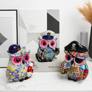 Decoraciones <span class=keywords><strong>de</strong></span> estudio <span class=keywords><strong>de</strong></span> oficina simples y modernas Adornos <span class=keywords><strong>de</strong></span> búho ecológicos Nuevas artesanías <span class=keywords><strong>de</strong></span> resina inspiradas en el tema pirata - Product Image 1