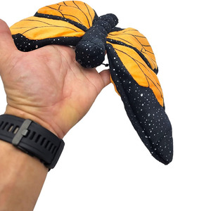 8743 Jouets en peluche papillon jaune scintillant personnalisés OEM, doux et câlins, poupées insectes en peluche à câliner, cadeaux d'anniversaire pour enfants et filles - Product Image 3