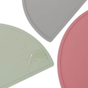 Set de table en silicone semi-circulaire rond, tapis d'alimentation, tapis de table en silicone, vente en gros, réutilisable, sans BPA, anti-déversement, pour bébés et enfants - Product Image 3
