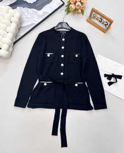 Cardigan chic en tricot boutonné, pull à nouer à la taille avec détail poche, haut à manches longues doux et chaud pour femme, vêtement d'extérieur polyvalent - Product Image 1