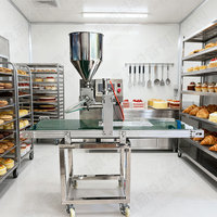 Machine de remplissage automatique quantitative de crème à gâteau ZD200-F1 à haute efficacité avec 6 préréglages pour les chaînes de magasins de gâteaux et de pain