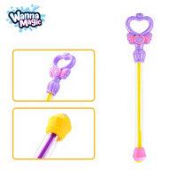 WANNA MAGIC WT302841 - Pistolet à eau transparent en forme de cœur, avec jet d'artifice violet, baguette de princesse, 55,5 cm, pour jeux aquatiques d'été