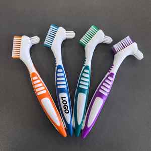 Brosse de nettoyage pour prothèses dentaires avec logo personnalisé et manche - Brosse à dents double face pour prothèses dentaires, idéal comme cadeau promotionnel - Product Image 1