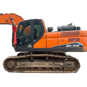 Excavadora de cadenas usada de 21.5 toneladas para movimiento de tierras con martillo hidráulico Doosan DX215, motor Cummins, sistema hidráulico completo KYB - Product Image 1