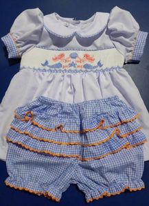 Ensemble de pyjama pour filles en gros, boutique d'été, smocké à la main, broderie de sirène, bleu vichy, short à volants, vêtements de nuit - Product Image 4