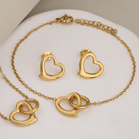 Ensemble de bijoux 3 pièces en acier inoxydable plaqué or 18 carats avec pendentif cœur circulaire, collier, boucles d'oreilles et bracelet pour femme, idéal pour les fiançailles