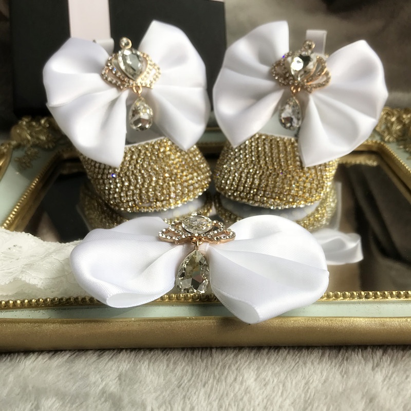 Блестящая Королевская корона, обувь для новорожденных в кроватку, обувь с золотыми стразами для маленьких девочек и мальчиков