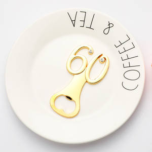 Apribottiglie Trendy in Lega di Zinco Ecologica Numero 60 per 60° Anniversario e Festa di <span class=keywords><strong>Compleanno</strong></span>, Bomboniera per Ospiti - Product Image 2