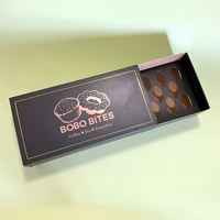Vente en gros Emballage durable en papier ondulé imprimé personnalisé Boîtes de bouquet de beignets mochi de luxe noires avec logo