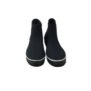 China Supplier Sale Rubber Shoes Boots Felt Tongue Pads Waterproof Upstream Vulcanized Water Shoe Scuba Diving Shoes