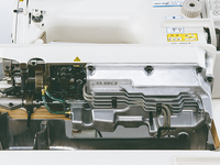 Machine à coudre industrielle d'occasion JUKI-DDL-900A à point noué, entraînement direct, 650 points/min, épaisseur de couture 12 mm