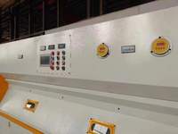 Machine de pressage sous vide à membrane pour portes en bois MDF, tenonneuse CNC automatique haute vitesse
