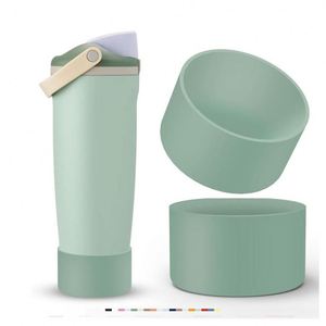 Bouteille d'eau avec paille sans BPA de 19 oz, 20 oz, 24 oz, 30 oz, 40 oz, en plastique de qualité alimentaire avec coussinet en silicone antidérapant pour enfants et adultes, idéale pour l'extérieur - Product Image 1