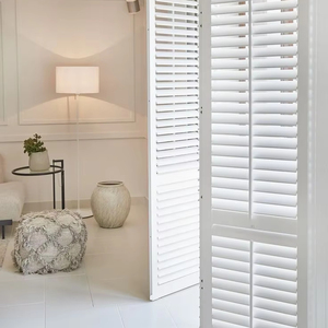 Volets en bois horizontaux électriques intégrés personnalisés, prix d'usine pour une utilisation quotidienne, stores, volets - Product Image 4