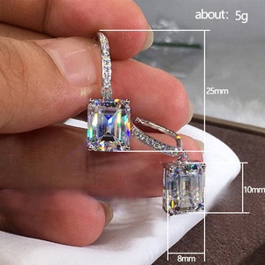 Boucles d'oreilles pendantes en cristal, géométriques, quadrilatères, serties de zircon, pour un usage quotidien - Product Image 4