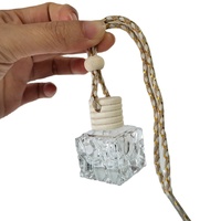 Flacon de diffuseur de parfum de 10ml, accessoire de forme carrée avec cordon suspendu, pour décoration de voiture